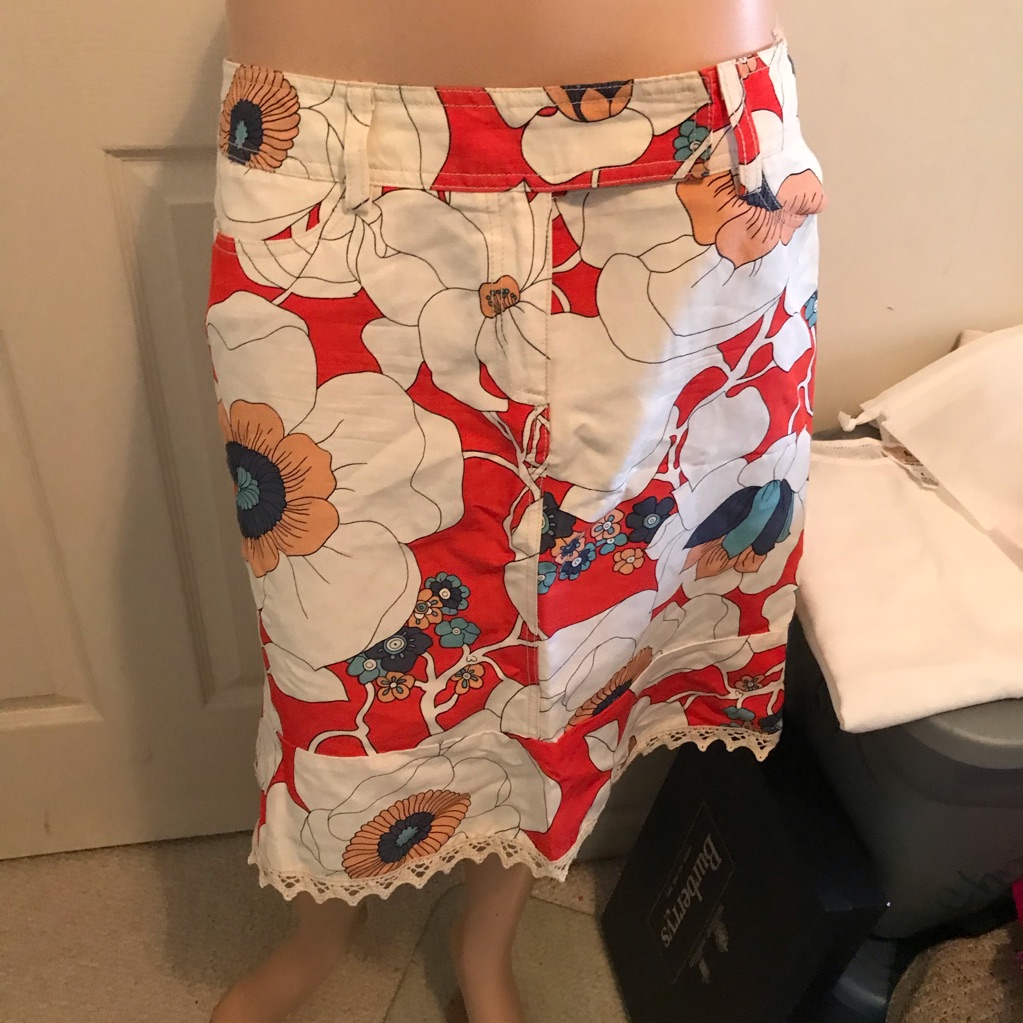 Nanette Lepore Skirt Size 8 Fun Fun Fun